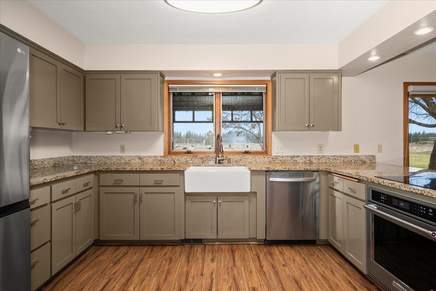 19421 North Yale Road Colbert, WA 99005 - Photo 17 of 39