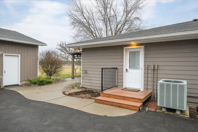 $675,000 | 19421 North Yale Road, Colbert, WA 99005