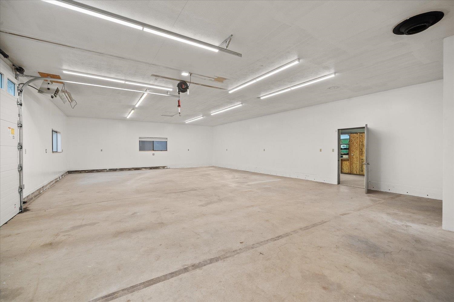 19421 North Yale Road Colbert, WA 99005 - Photo 30 of 39