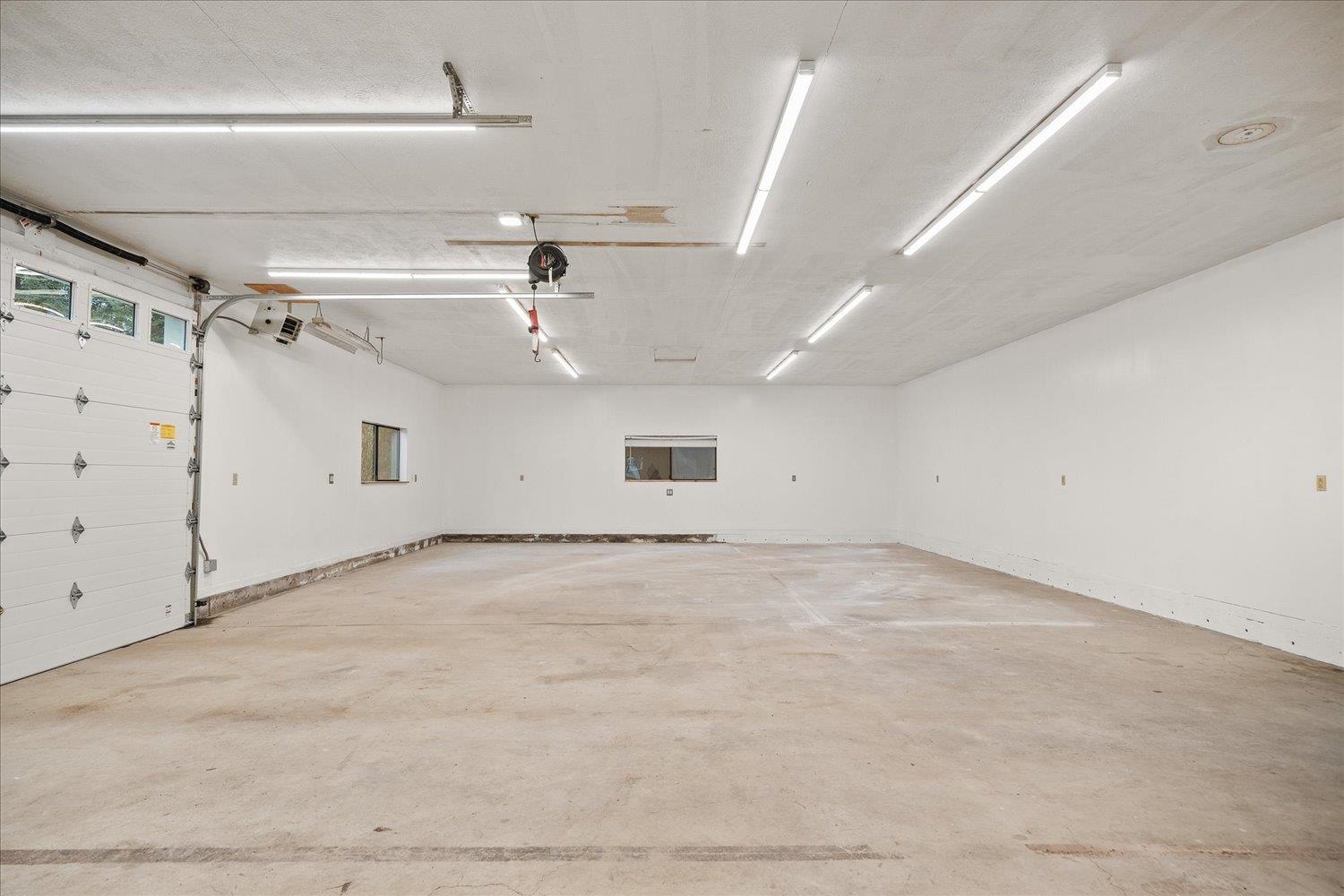 19421 North Yale Road Colbert, WA 99005 - Photo 31 of 39