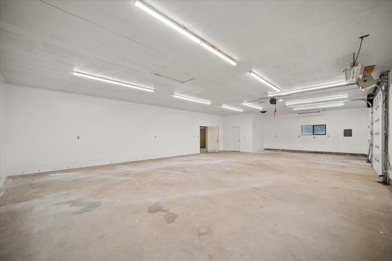 19421 North Yale Road Colbert, WA 99005 - Photo 32 of 39