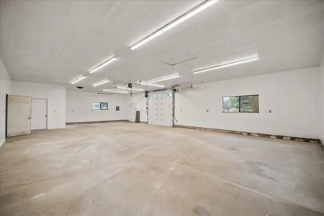 $675,000 | 19421 North Yale Road, Colbert, WA 99005