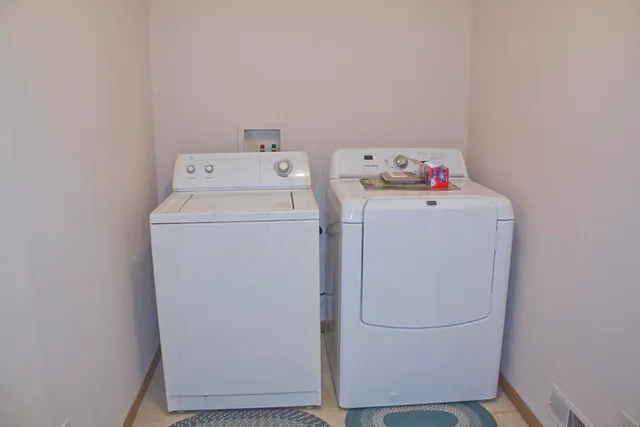 $234,900 | 115 Dogwood Circle, Dowagiac, MI 49047