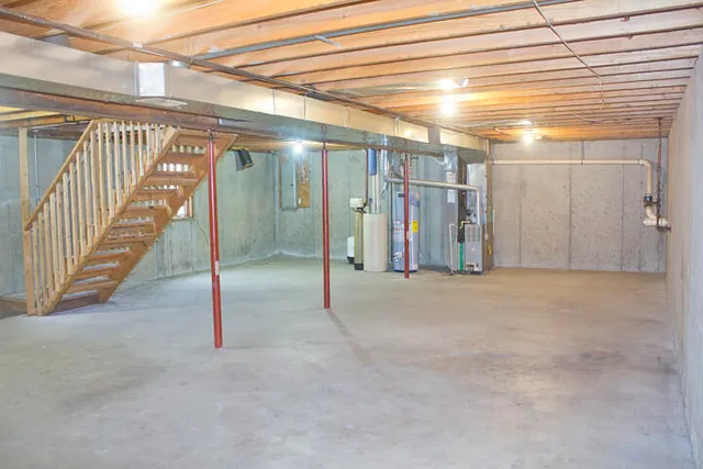 $234,900 | 115 Dogwood Circle, Dowagiac, MI 49047