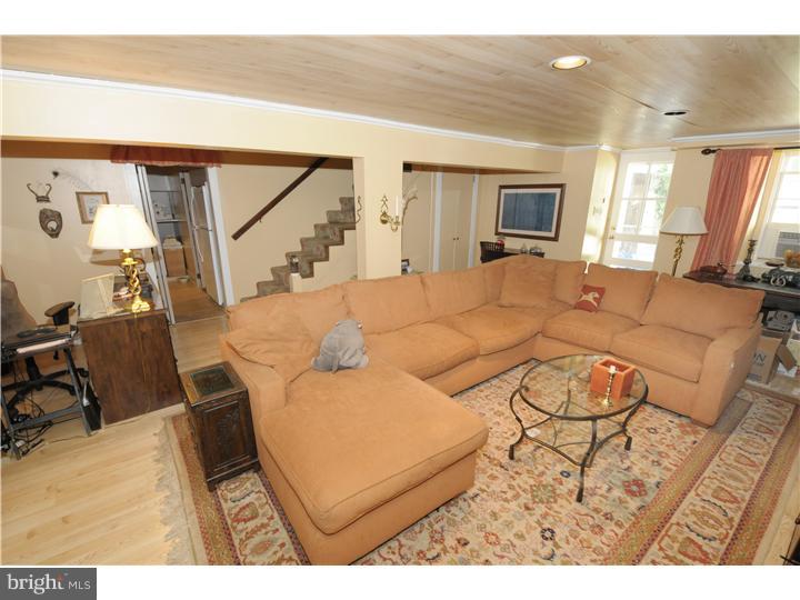 108 Rolling Road Wynnewood, PA 19096 - Photo 8 of 22