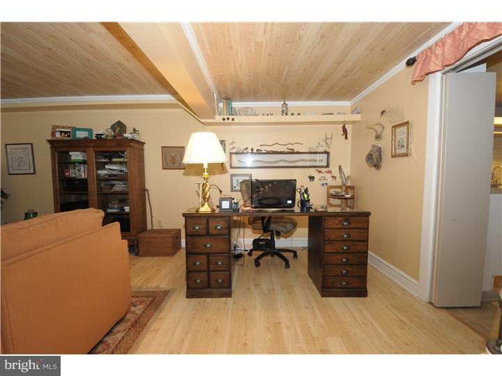 108 Rolling Road Wynnewood, PA 19096 - Photo 9 of 22