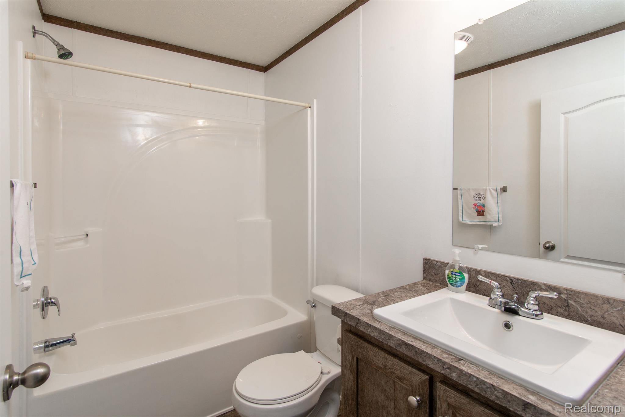 200 Flicker Street Rochester, MI 48309 - Photo 17 of 20 Gallery Image 17