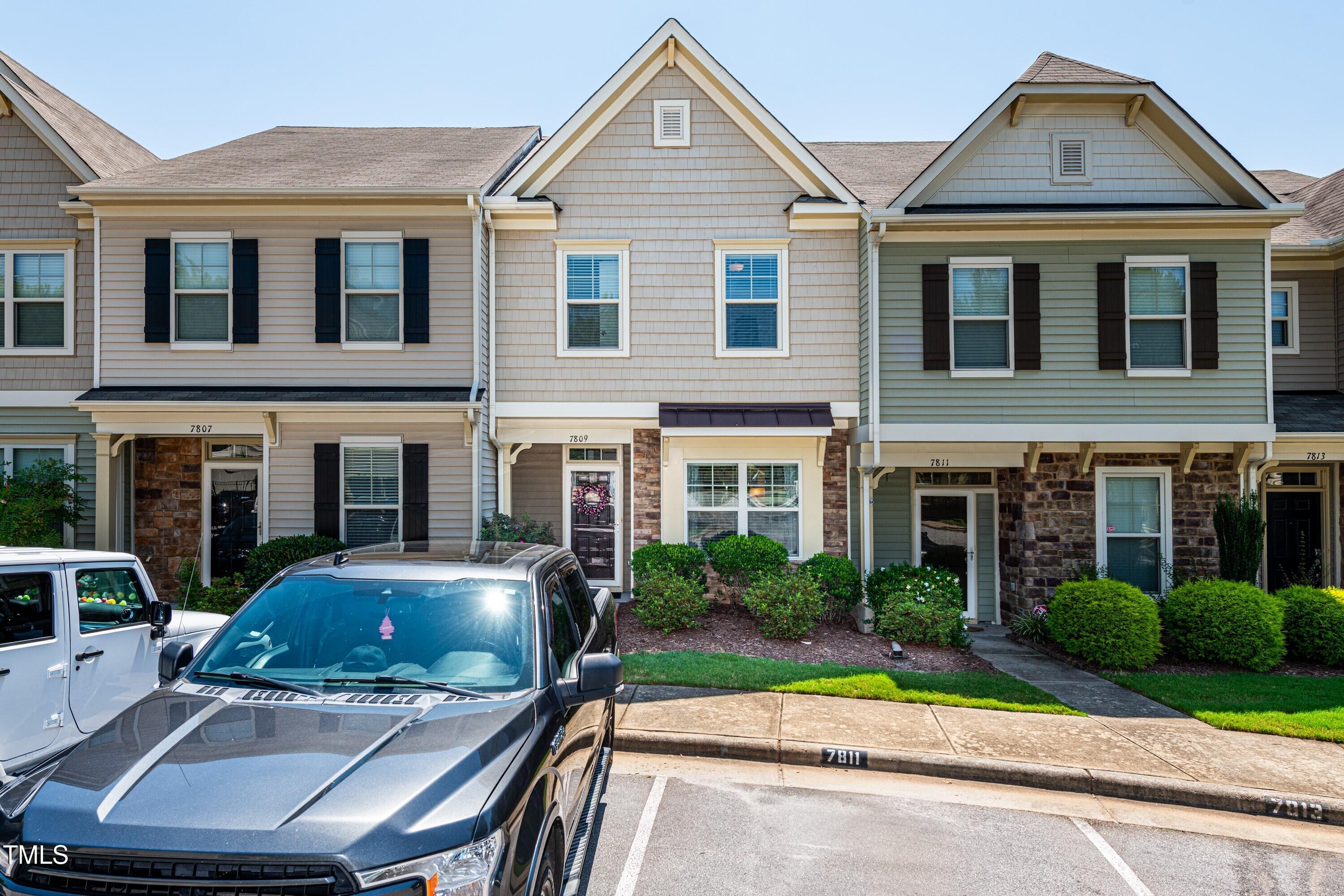 7809 Lillyhurst Drive Raleigh, NC 27612 - Photo 32 of 35