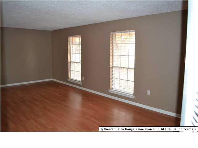 477 Wingate Drive Baton Rouge, LA 70815 - Photo 3 of 11 Gallery Image 3