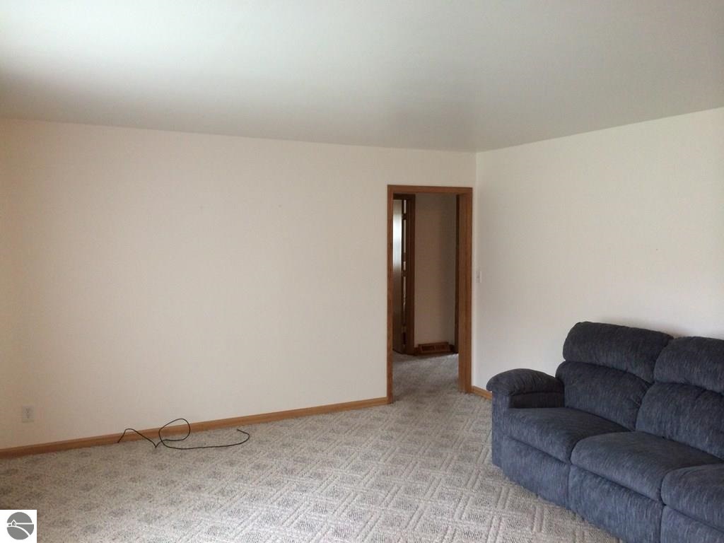 8241 South Federal Road Shepherd, MI 48883 - Photo 14 of 30 1783335-13.JPG