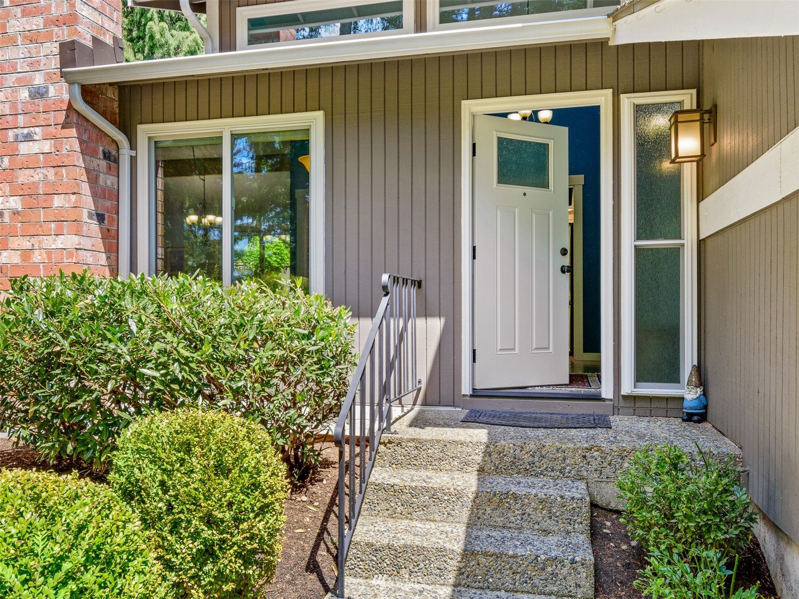10502 Northeast 151st Street Bothell, WA 98011 - Photo 3 of 38 Gallery Image 3