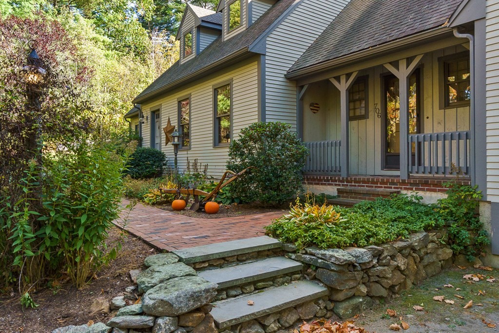 706 Scott Road Fitchburg, MA 01420 - Photo 32 of 37 Gallery Image 32