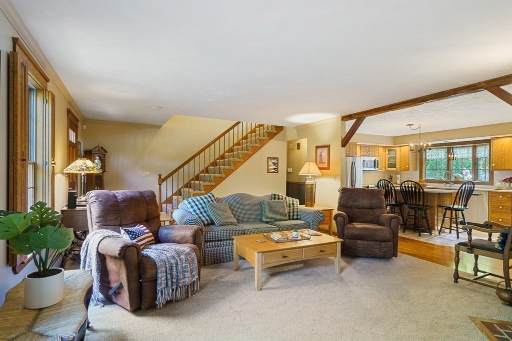 706 Scott Road Fitchburg, MA 01420 - Photo 4 of 37 Gallery Image 4