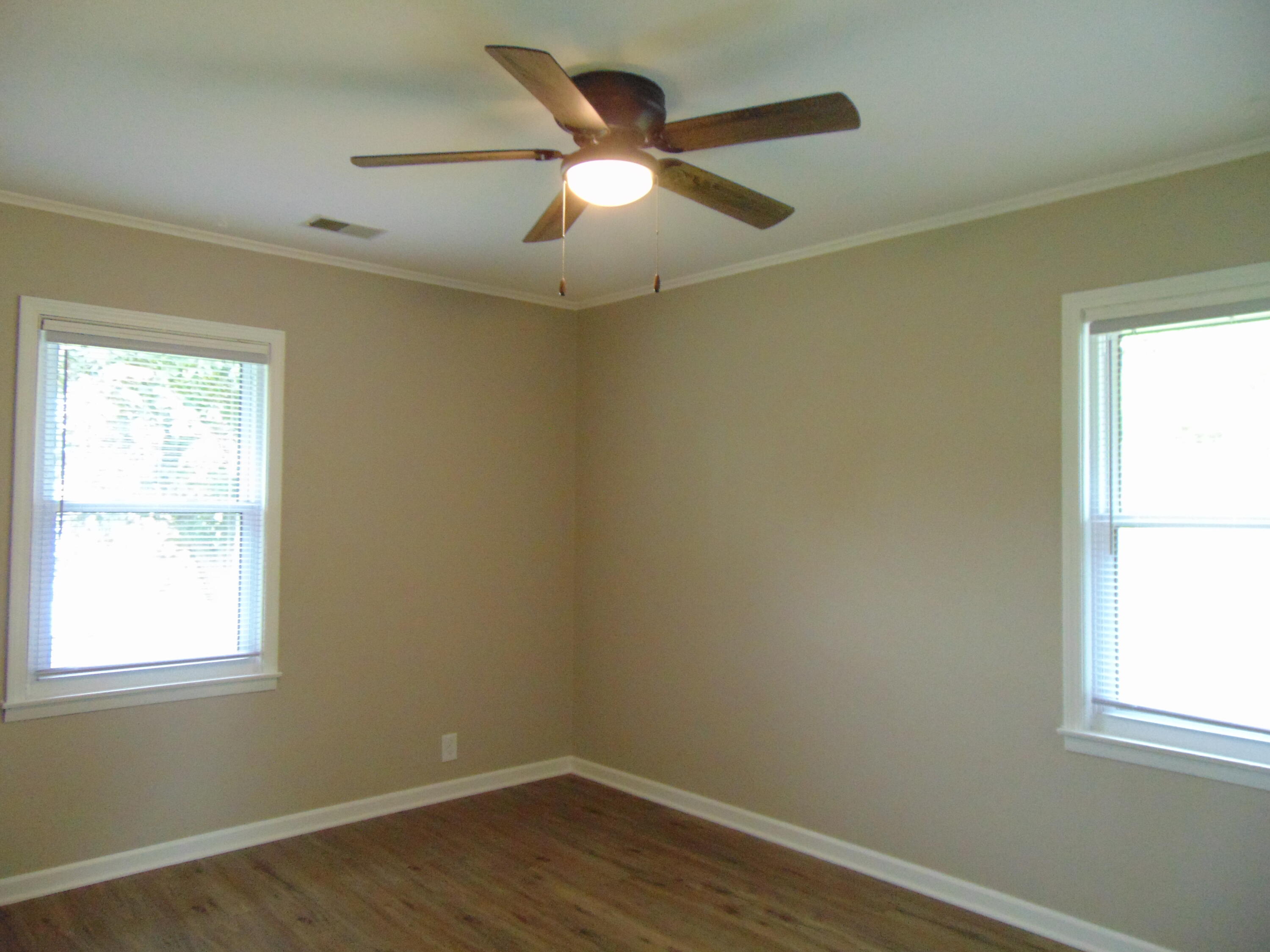 517 Maple Street Mukwonago, WI 53149 - Photo 10 of 30 Primary Bedroom