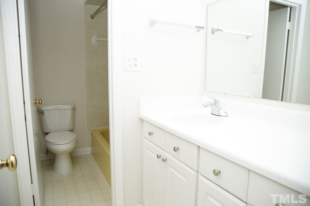 6429 New Market Way Raleigh, NC 27615 - Photo 12 of 14