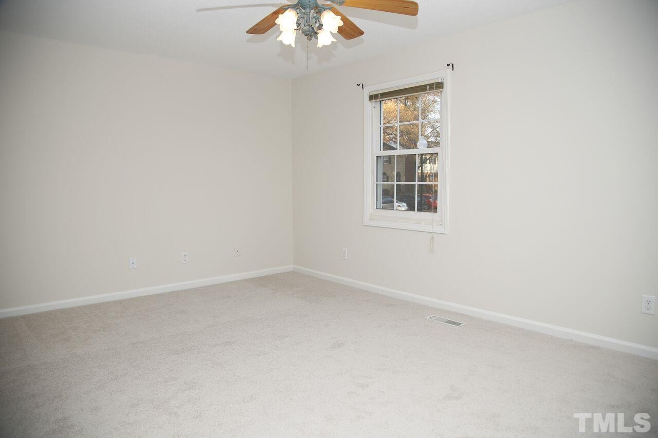 6429 New Market Way Raleigh, NC 27615 - Photo 6 of 14