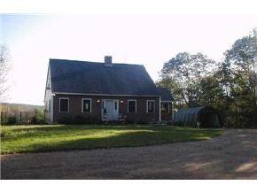15 Harvey Road Deerfield, NH 03037 - Photo 2 of 5