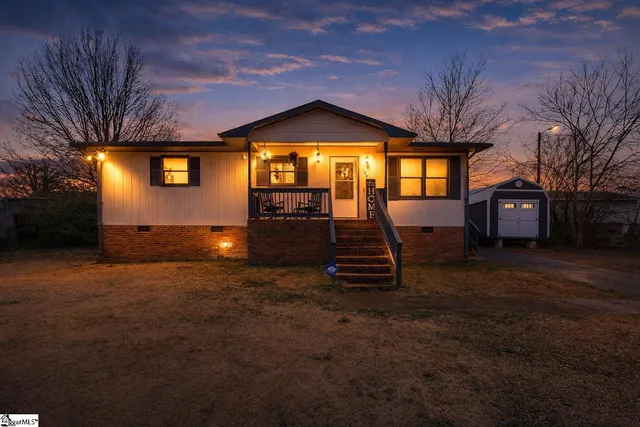 $215,900 | 108 Everest Drive, Inman, SC 29349