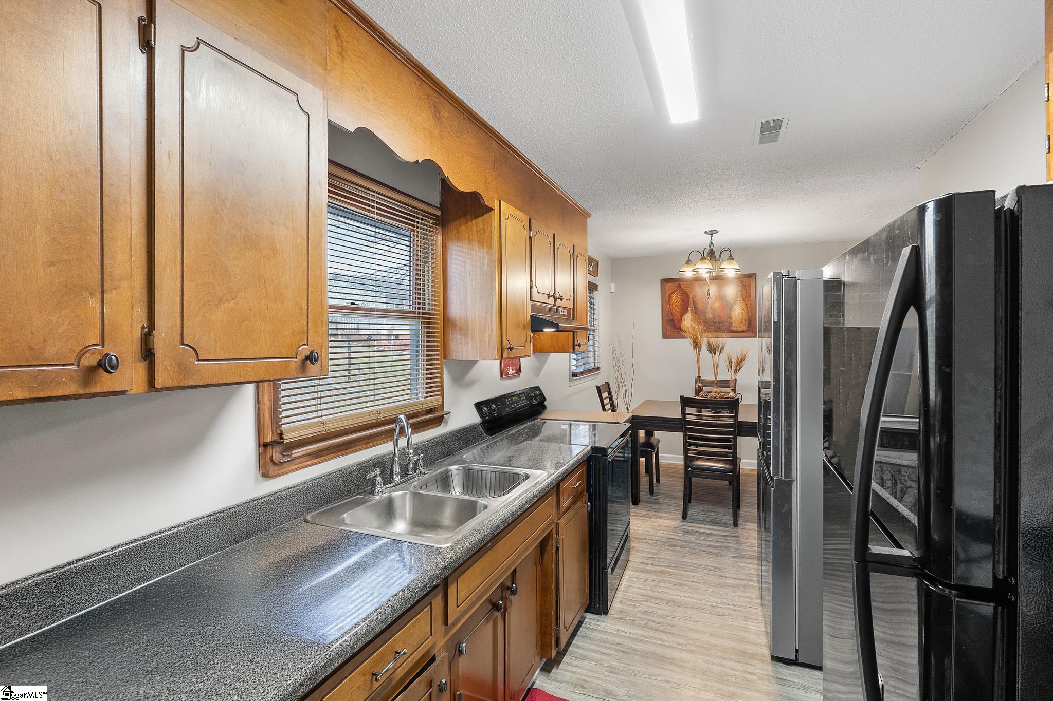 108 Everest Drive Inman, SC 29349 - Photo 8 of 21 Counterspace virtually cleaned.