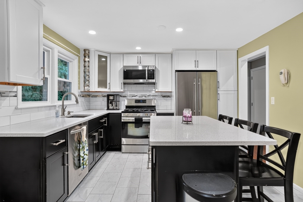 11 Geraldine Road Framingham, MA 01701 - Photo 11 of 30