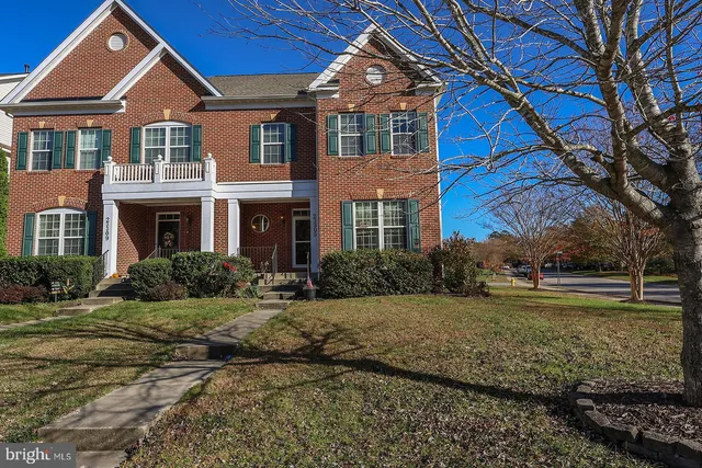 a front view of house with yard