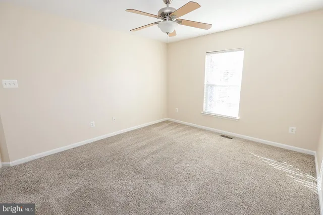 $2,700 | 23305 Hyacinth Lane, California, MD 20619