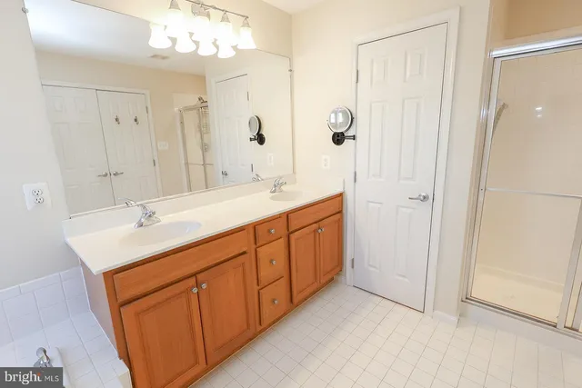 $2,700 | 23305 Hyacinth Lane, California, MD 20619