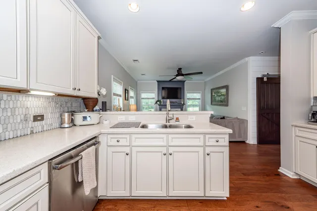 $735,000 | 3912 Hanoverian Drive, Mount Pleasant, SC 29429