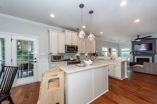 $735,000 | 3912 Hanoverian Drive, Mount Pleasant, SC 29429