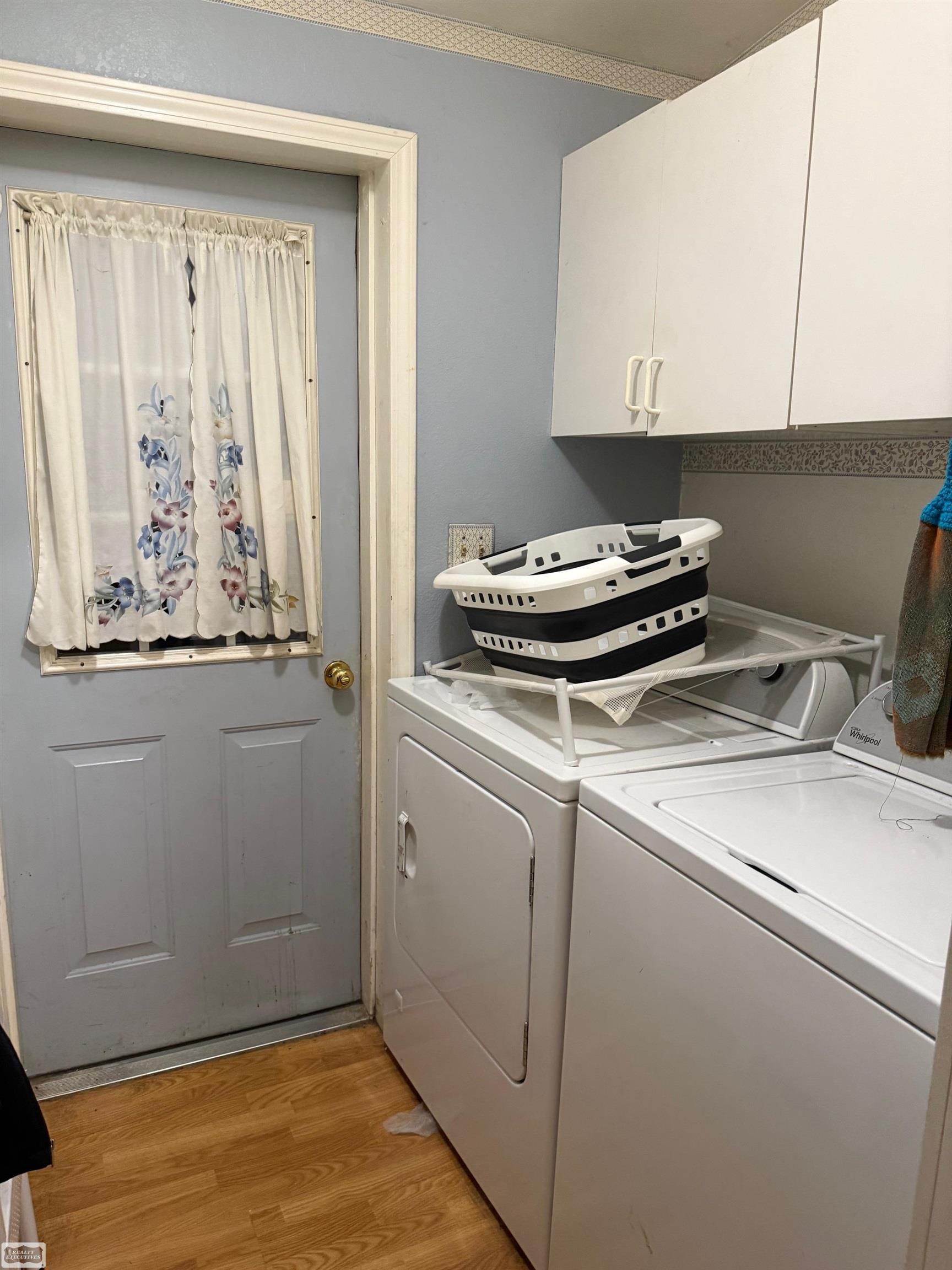 2173 North Youngs Road Attica, MI 48412 - Photo 8 of 24 50190686-8b33aa1e-2b7e-45c0-a4c3-58f2c7ad39fe.JPG