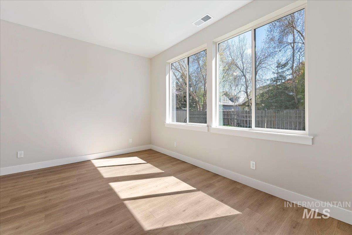 901 West Malbar Street Meridian, ID 83646 - Photo 20 of 33 Spare room featuring light wood-style floors