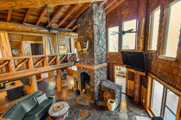 $1,498,000 | 31 South Lightning Spur Lane, Coeur D'Alene, ID 83814