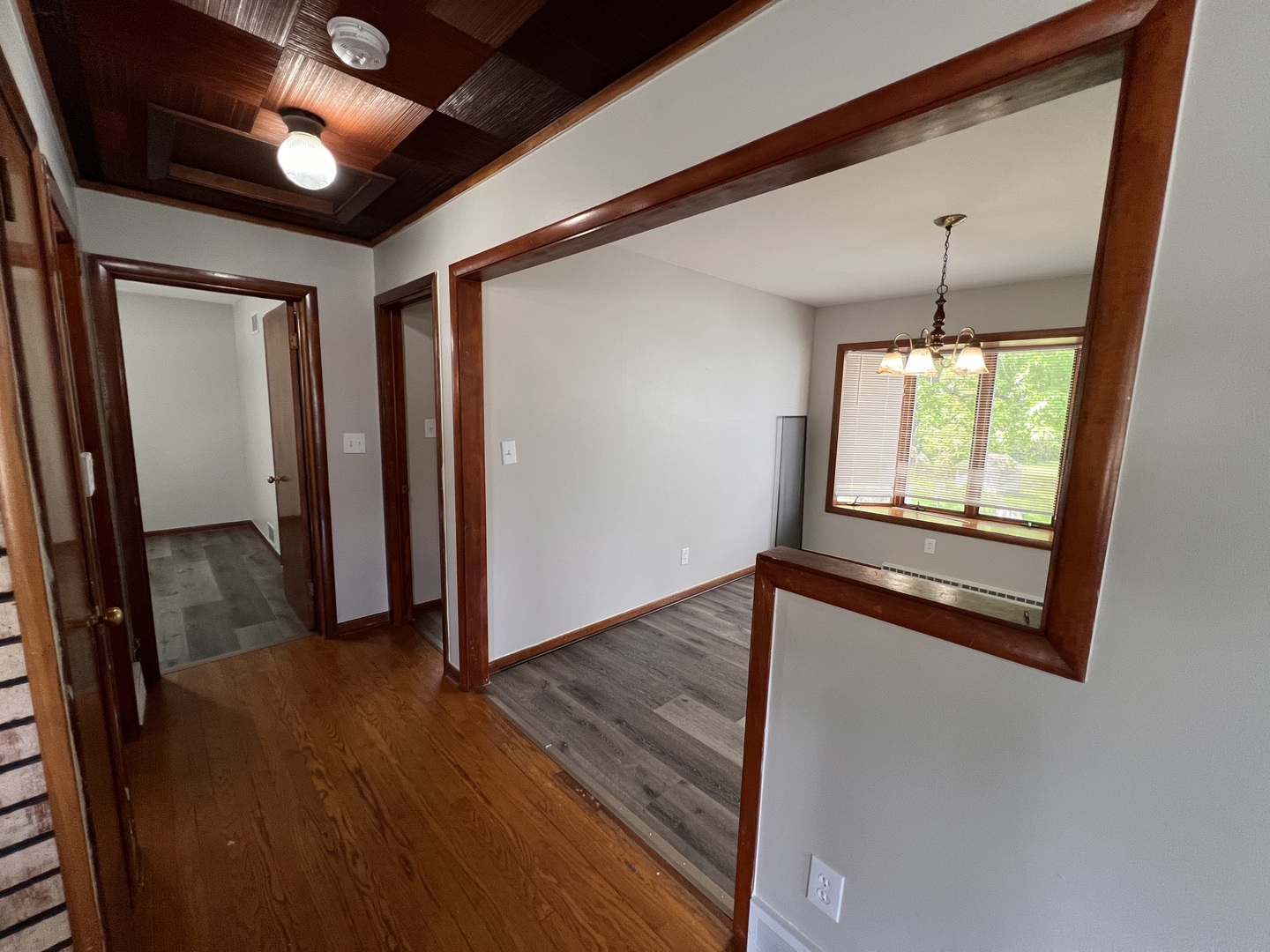 1724 Green Bay Road North Chicago, IL 60064 - Photo 4 of 22