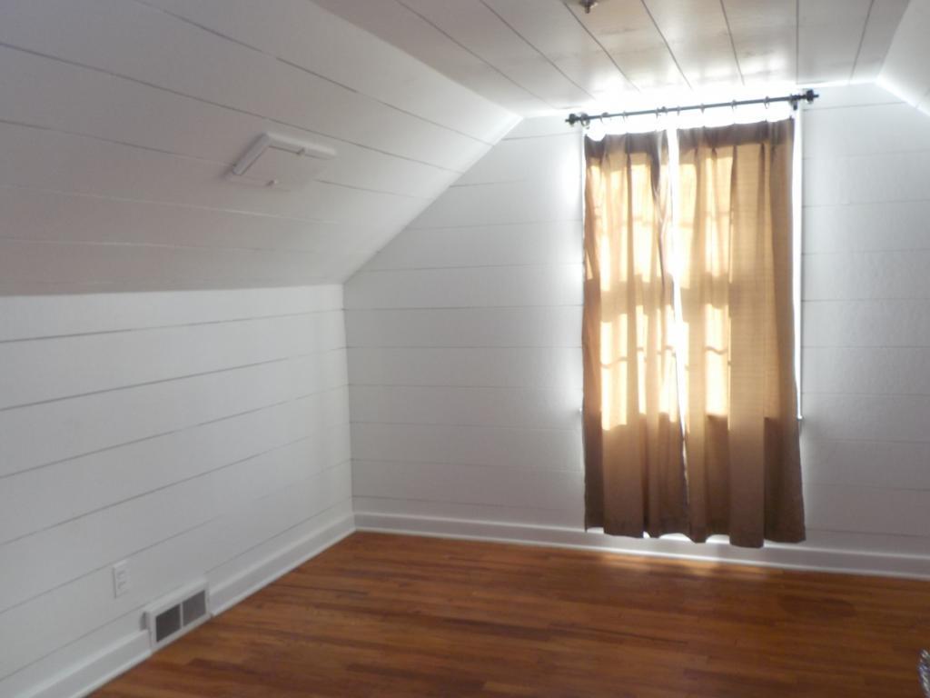 4 Rochelle Road Port Dickinson, NY 13901 - Photo 7 of 11 Gallery Image 7