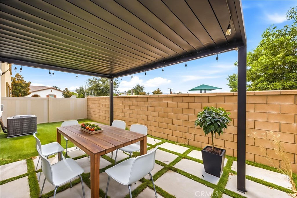 4247 Bravado Court Riverside, CA 92505 - Photo 43 of 60 Virtually Staged