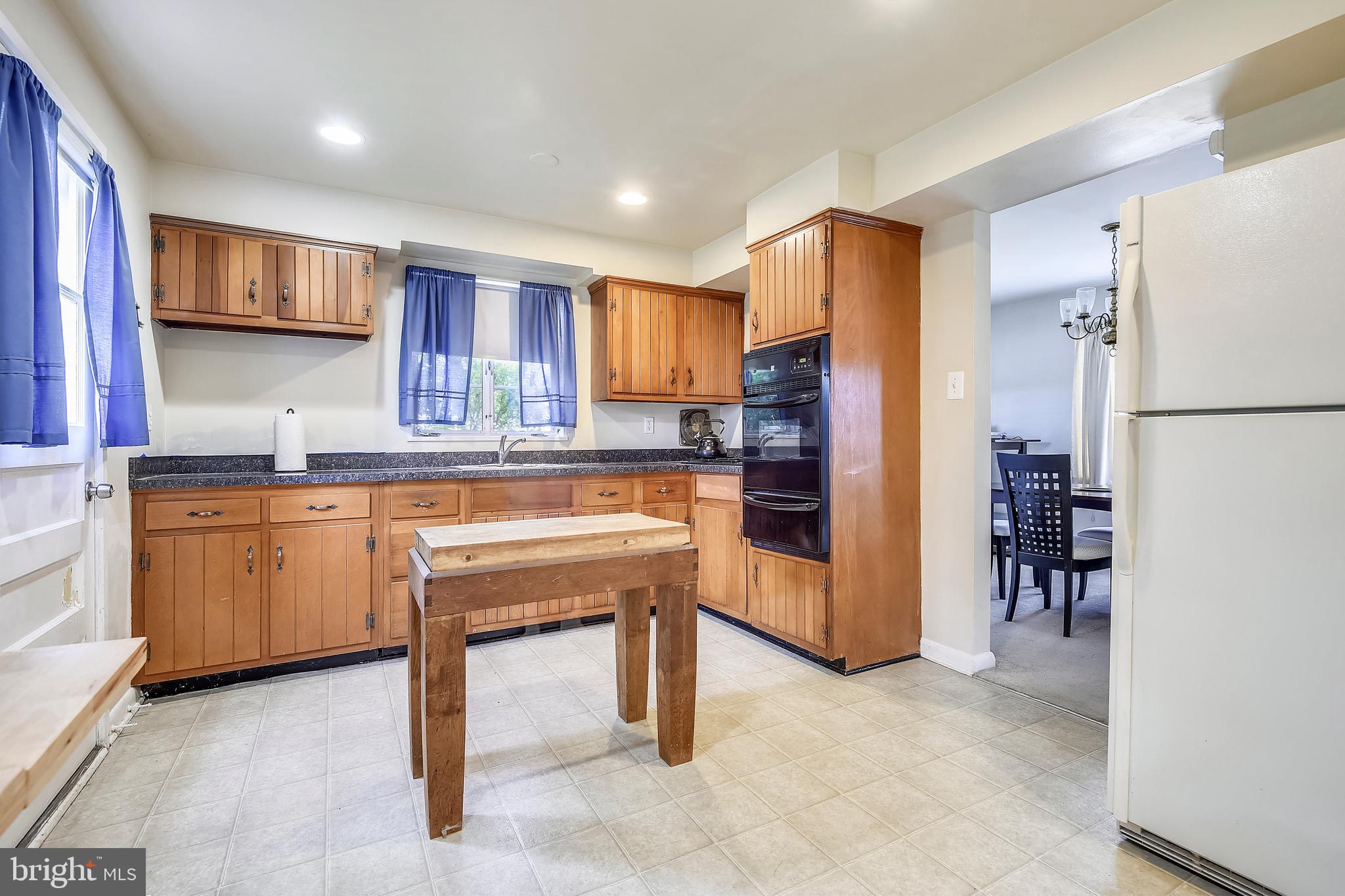 808 Crosby Road Baltimore, MD 21228 - Photo 11 of 19