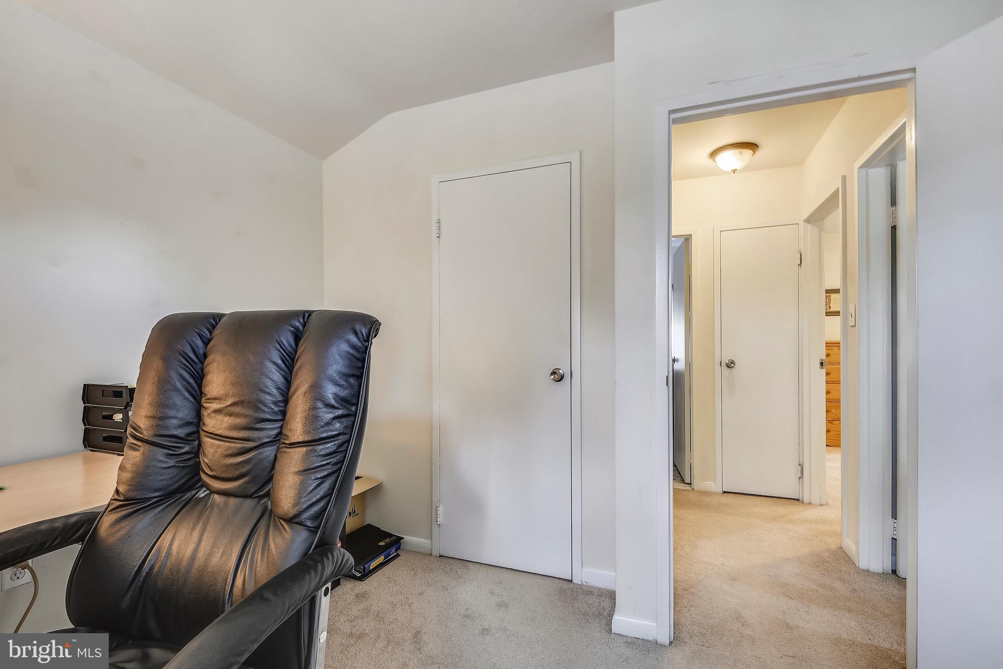 808 Crosby Road Baltimore, MD 21228 - Photo 17 of 19