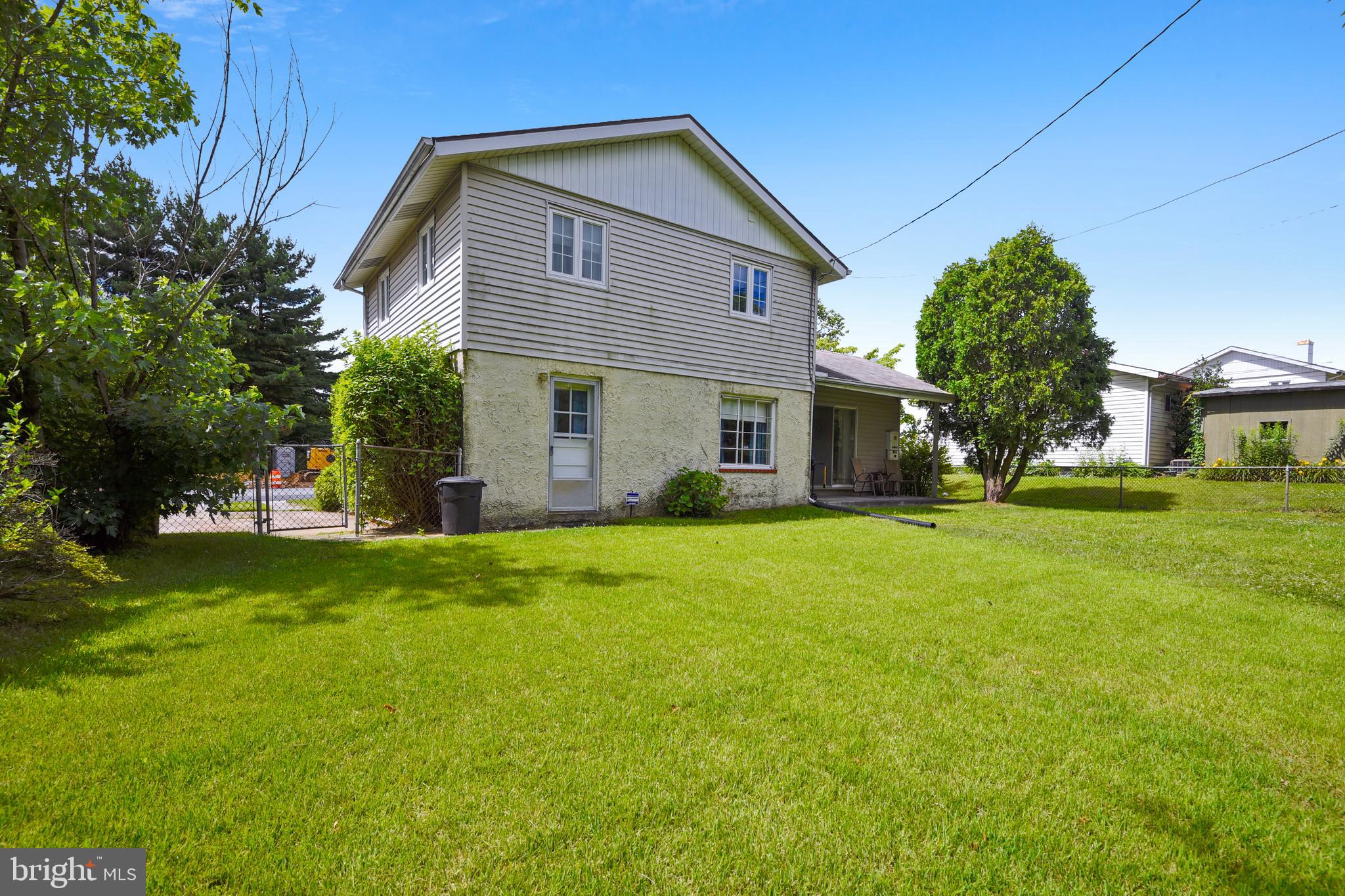 808 Crosby Road Baltimore, MD 21228 - Photo 5 of 19