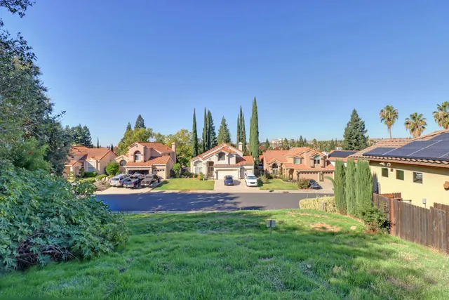 a view of house with outdoor space