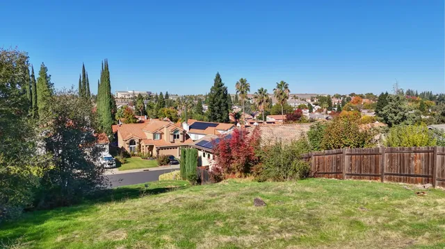 $299,999 | 3645 Amethyst Drive, Rocklin, CA 95677