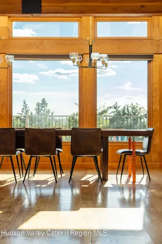 $1,975,000 | 69 Cedar Pond Lane, Chester, NY 10918