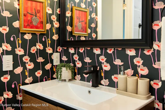 $1,975,000 | 69 Cedar Pond Lane, Chester, NY 10918