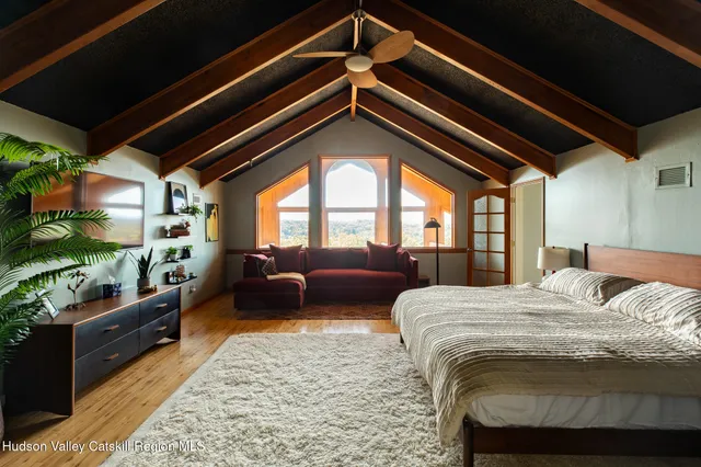 $1,975,000 | 69 Cedar Pond Lane, Chester, NY 10918