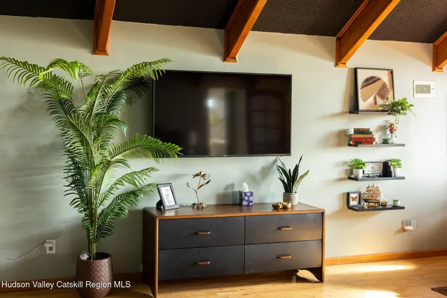 $1,975,000 | 69 Cedar Pond Lane, Chester, NY 10918