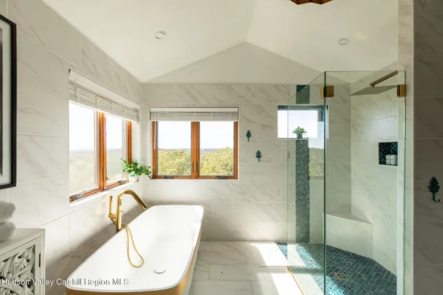 $1,975,000 | 69 Cedar Pond Lane, Chester, NY 10918