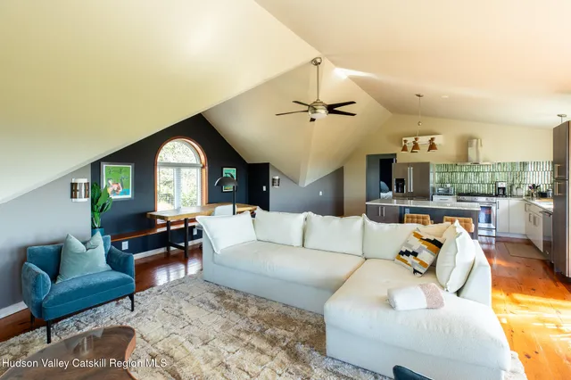 $1,975,000 | 69 Cedar Pond Lane, Chester, NY 10918