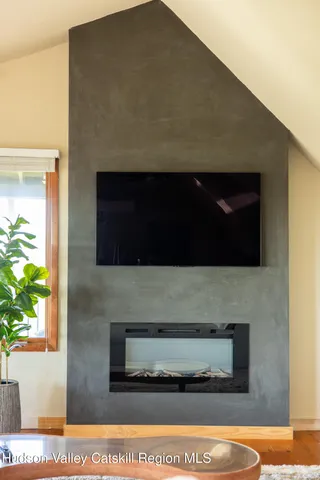 $1,975,000 | 69 Cedar Pond Lane, Chester, NY 10918