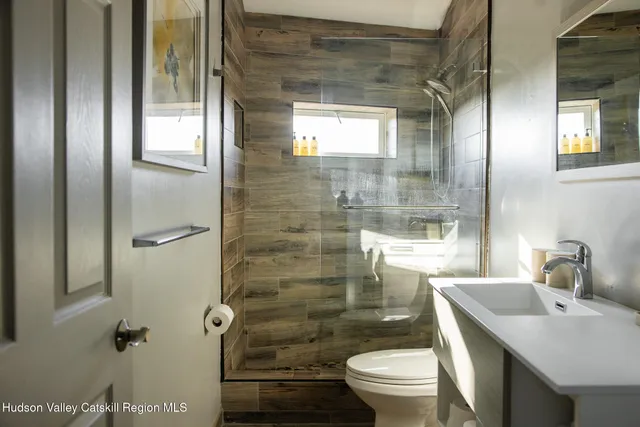 $1,975,000 | 69 Cedar Pond Lane, Chester, NY 10918