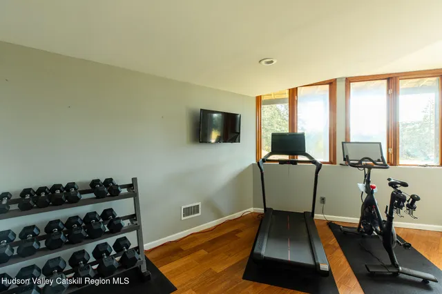 $1,975,000 | 69 Cedar Pond Lane, Chester, NY 10918