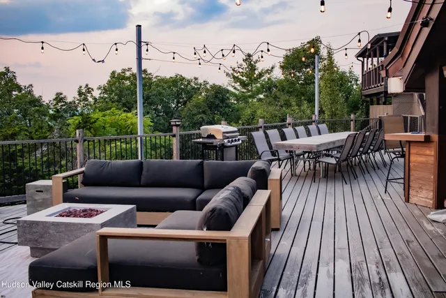 $1,975,000 | 69 Cedar Pond Lane, Chester, NY 10918